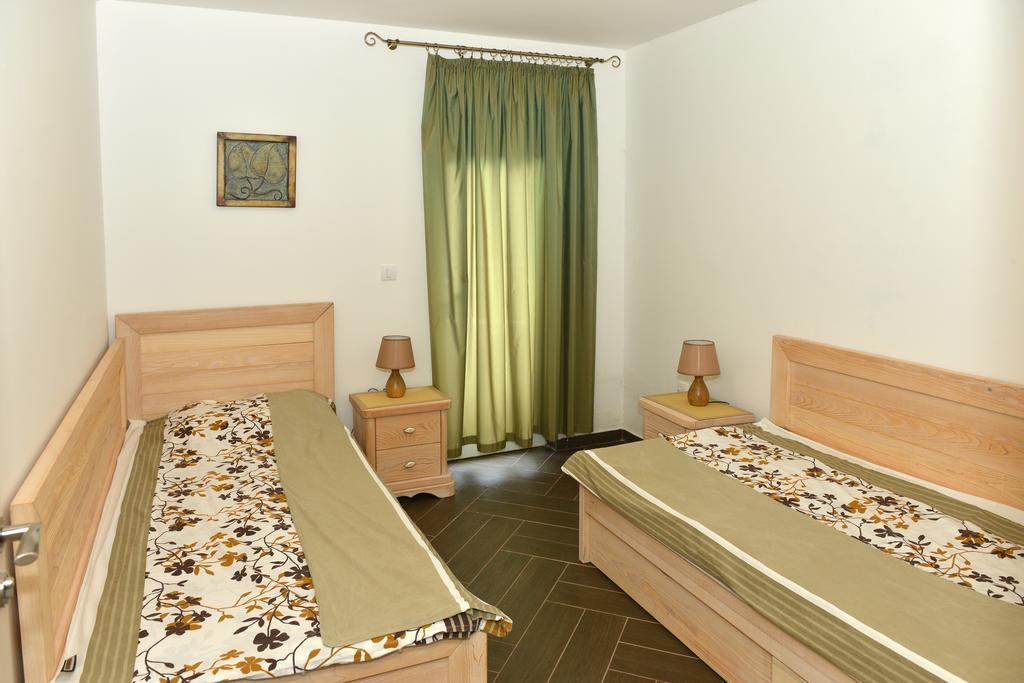 Apartments Kuljace Sveti Stefan Exteriör bild